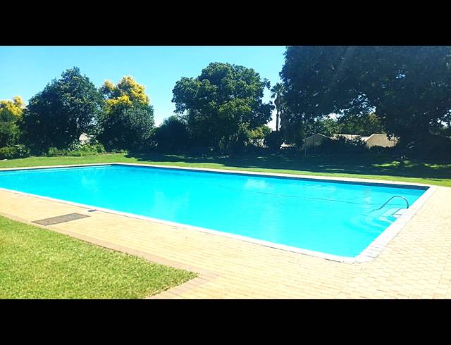 3 BEDROOM SECTIONAL TITLE FOR SALE IN DIE HOEWES